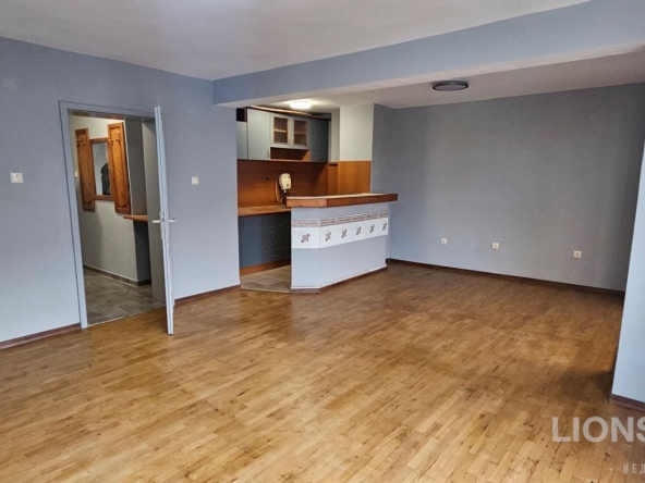 Двустаен апартамент в Варна, Зимно кино Тракия - 64 кв.м за 1036 €/кв.м - Снимка #1