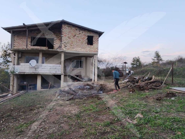 Къща в с. Константиново, Област Варна - 100 кв.м за 1050 €/кв.м - Снимка #1