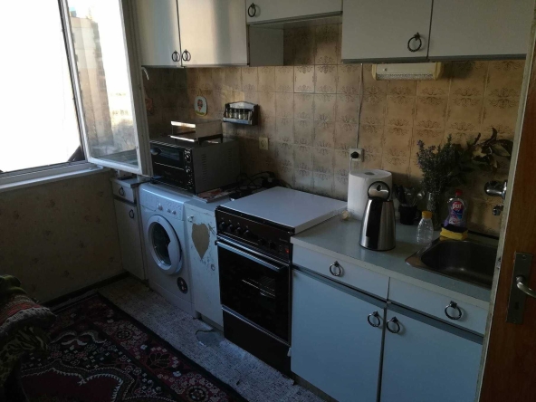 Дава се под наем  в Пловдив, Каменица 2 - 20 кв.м за 56.1 € - Снимка #1