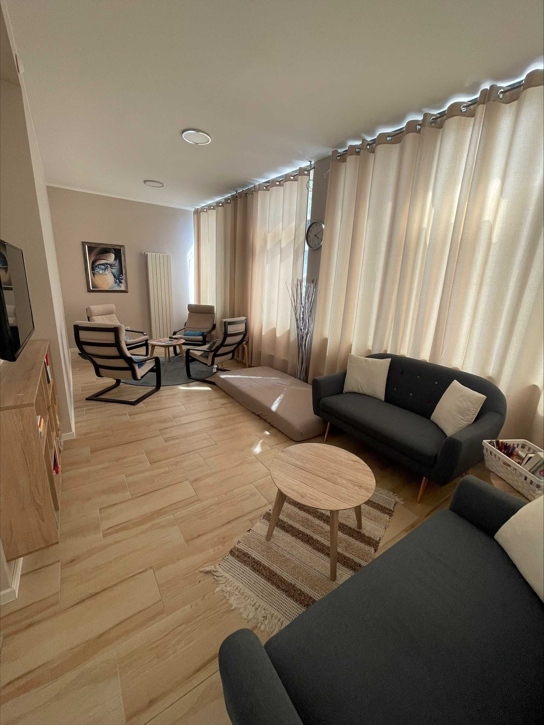 Дава се под наем Офис в София, Красно село - 15 кв.м за 178.5 € - Снимка #1