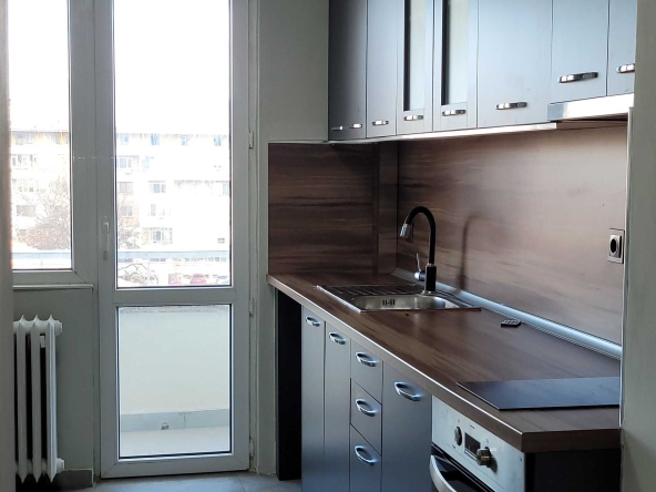 Многостаен апартамент в Плевен, Идеален център - 106 кв.м за 1406 €/кв.м - Снимка #1