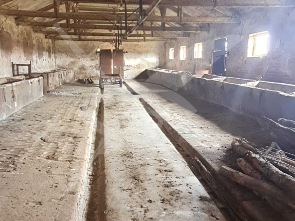 Промишлена сграда в с. Кръстевич, Област Пловдив - 767 кв.м за 144 €/кв.м - Снимка #1