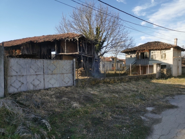 Къща в с. Горна Росица, Област Габрово - 64 кв.м за 439 €/кв.м - Снимка #1