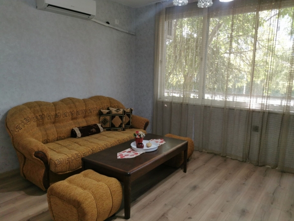 Дава се под наем Двустаен апартамент в Стара Загора, Казански - изток - 50 кв.м за 306 € - Снимка #1