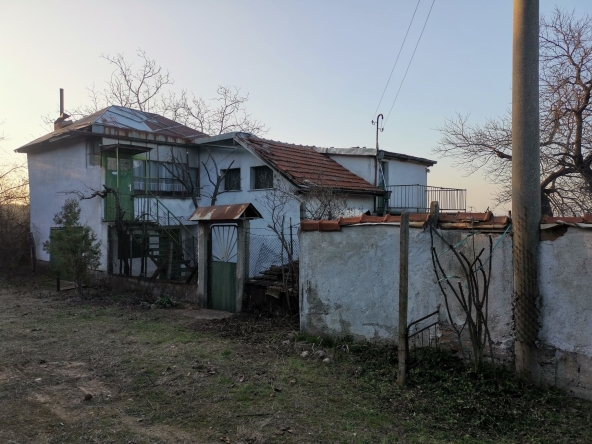 Къща в с. Брестовица, Област Пловдив - 120 кв.м за 255 €/кв.м - Снимка #1