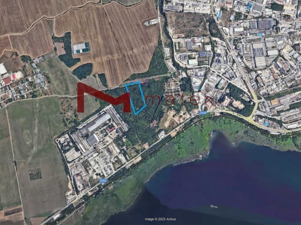 Парцел в Варна, Западна промишлена зона - 8100 кв.м за 46 €/кв.м - Снимка #1