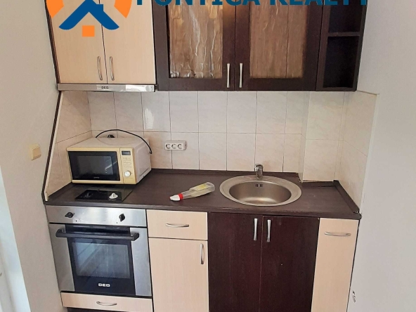 Двустаен апартамент в к.к. Слънчев бряг - 50 кв.м за 1200 €/кв.м - Снимка #1