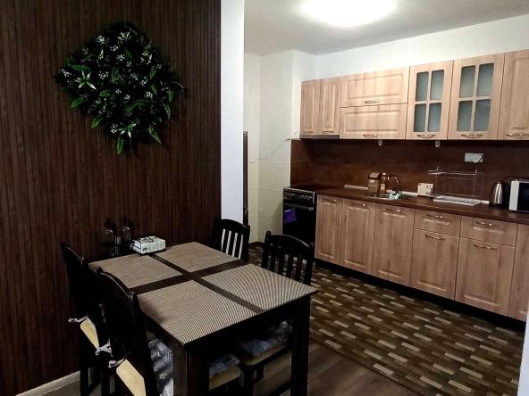 Дава се под наем Тристаен апартамент в Стара Загора, Самара 3 - 90 кв.м за 459 € - Снимка #1