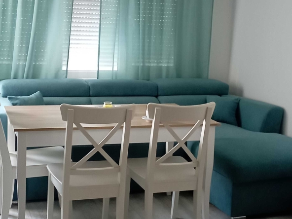 Дава се под наем Двустаен апартамент в Несебър - 40 кв.м за 306 € - Снимка #1