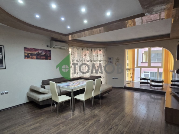 Дава се под наем Тристаен апартамент в Стара Загора, Била - 124 кв.м за 648.21 € - Снимка #1