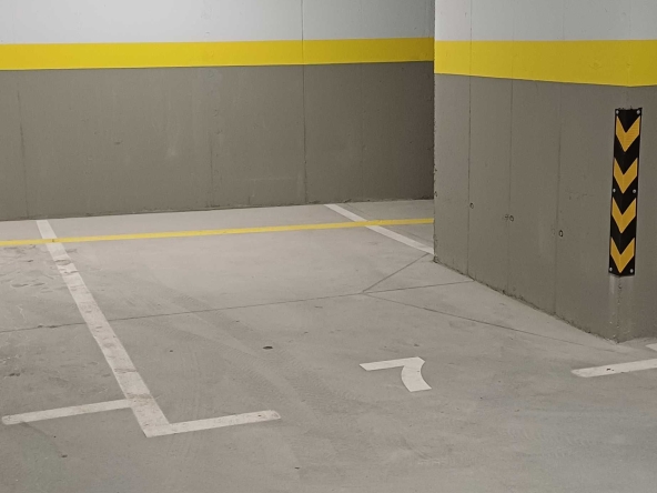 Дава се под наем Гараж / Паркомясто в София, Манастирски ливади - 13 кв.м за 129.54 € - Снимка #1