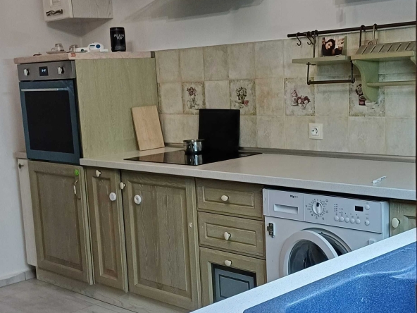 Дава се под наем Тристаен апартамент в София, Център - 120 кв.м за 867 € - Снимка #1