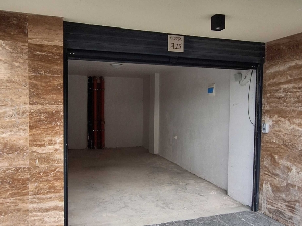 Дава се под наем Гараж / Паркомясто в Пловдив, Център - 18 кв.м за 100 € - Снимка #1