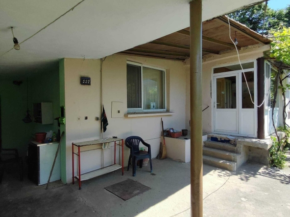 Къща в Шумен, Пазара - 120 кв.м за 680 €/кв.м - Снимка #1