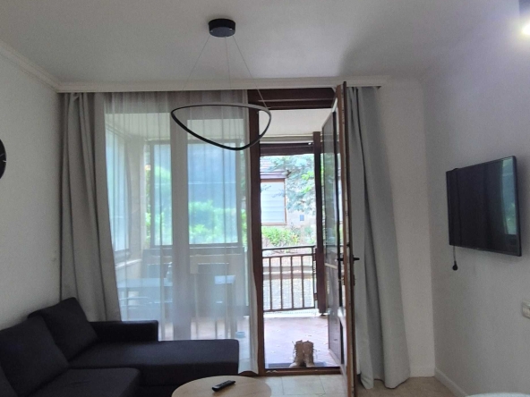 Дава се под наем Двустаен апартамент в София, 7-ми 11-ти километър - 55 кв.м за 400 € - Снимка #1