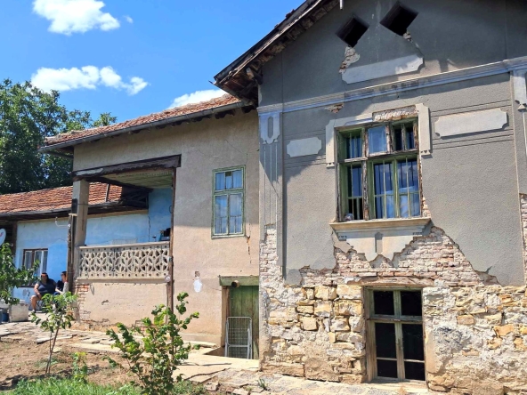 Къща в с. Лозен, Област Велико Търново - 90 кв.м за 96 €/кв.м - Снимка #1