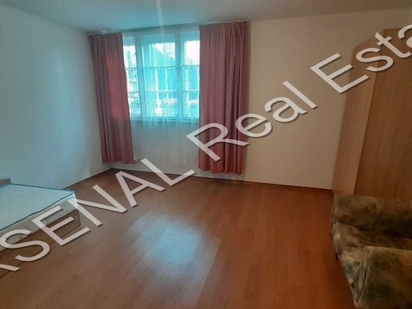 Дава се под наем Двустаен апартамент в София, Център - 55 кв.м за 448.8 € - Снимка #1