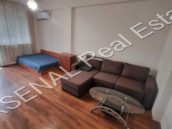 Дава се под наем Двустаен апартамент в София, Център - 52 кв.м за 558.45 € - Снимка #1