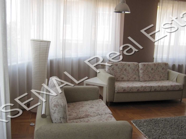 Дава се под наем Тристаен апартамент в София, Център - 135 кв.м за 1000 € - Снимка #1