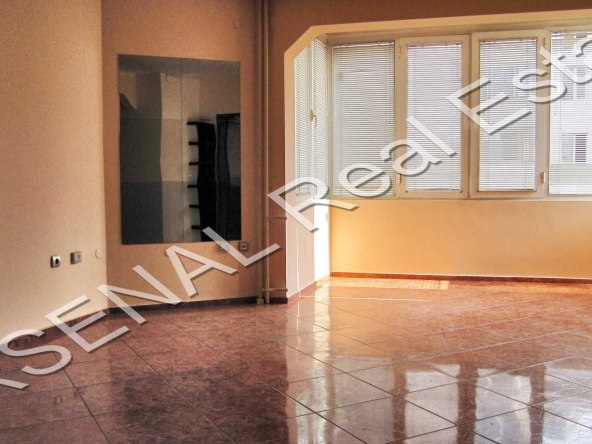 Дава се под наем Офис в София, Център - 90 кв.м за 548.25 € - Снимка #1