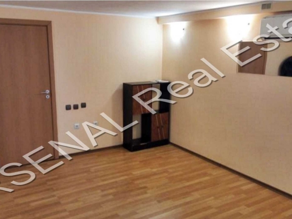 Дава се под наем Офис в София, Център - 29 кв.м за 328.95 € - Снимка #1