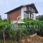 Къща в с. Ярджиловци, Област Перник - 190 кв.м за 432 €/кв.м - Снимка #1