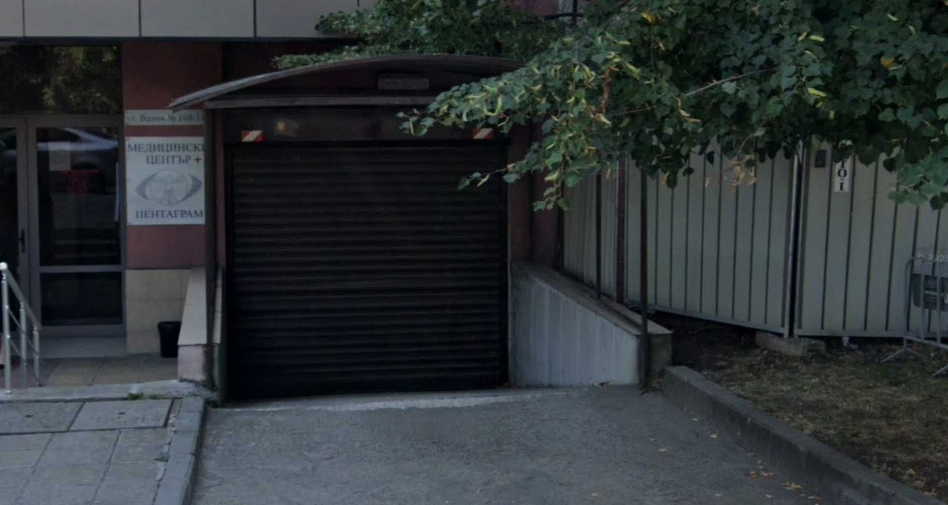 Дава се под наем Гараж / Паркомясто в София, Зона Б-18 - 16 кв.м за 99.45 € - Снимка #1