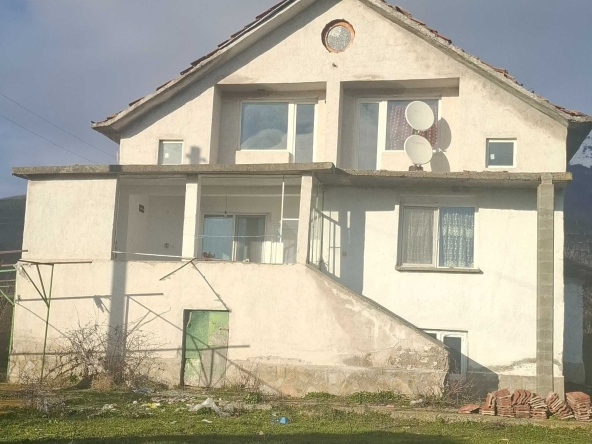 Къща в с. Тъжа, Област Стара Загора - 160 кв.м за 175 €/кв.м - Снимка #1