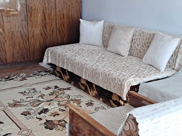 Дава се под наем Двустаен апартамент в Шумен, Добруджански - 65 кв.м за 259.08 € - Снимка #1