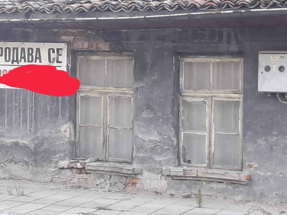 Къща в Елена - 1100 кв.м за 41 €/кв.м - Снимка #1