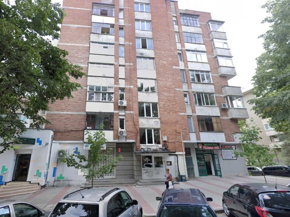 Тристаен апартамент в Велико Търново, Център - 70 кв.м за 897 €/кв.м - Снимка #1