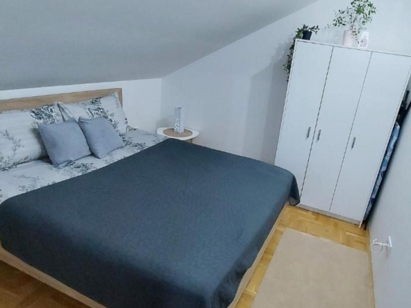 Дава се под наем Двустаен апартамент в София, Хиподрума - 52 кв.м за 498.27 € - Снимка #1