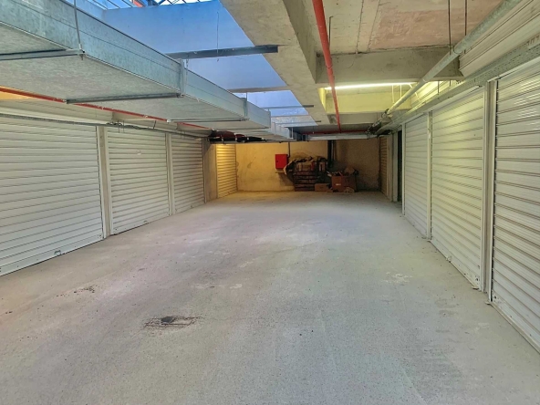 Дава се под наем Гараж / Паркомясто в Пловдив, Индустриална зона - Тракия - 16 кв.м за 76.5 € - Снимка #1