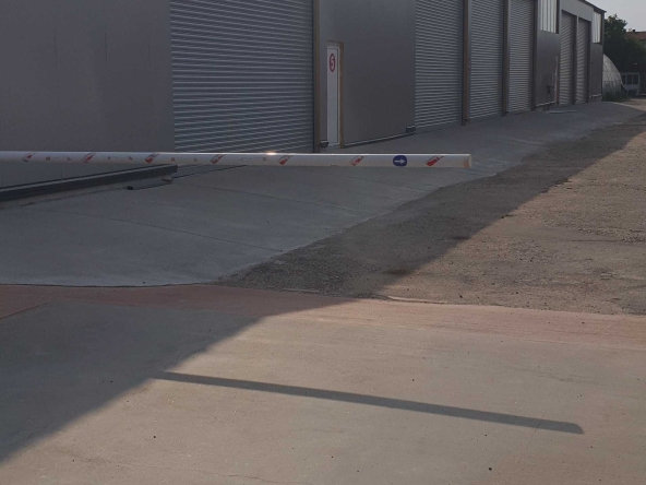 Дава се под наем Склад в Харманли - 200 кв.м за 398.82 € - Снимка #1