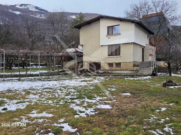 Къща в София, в.з. Киноцентъра - 147 кв.м за 3123 €/кв.м - Снимка #1
