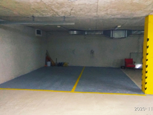 Дава се под наем Гараж / Паркомясто в Бургас, Меден рудник - зона Д - 34 кв.м за 9180 € - Снимка #1