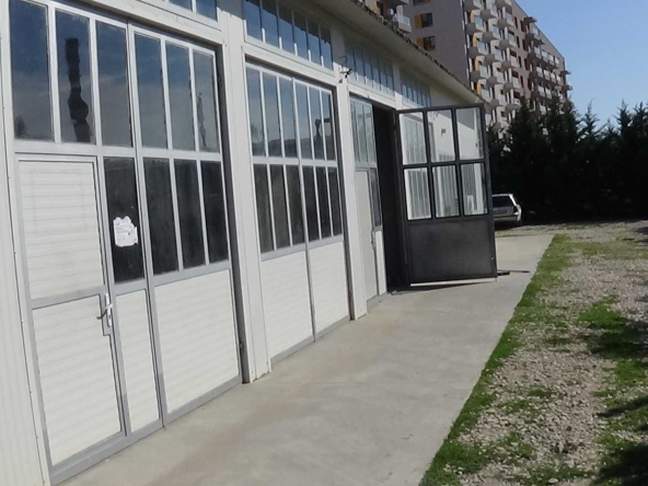 Дава се под наем Склад в Варна, Планова промишлена зона - 150 кв.м за 688.5 € - Снимка #1