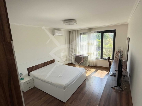 Дава се под наем Тристаен апартамент в София, Център - 90 кв.м за 850 € - Снимка #1