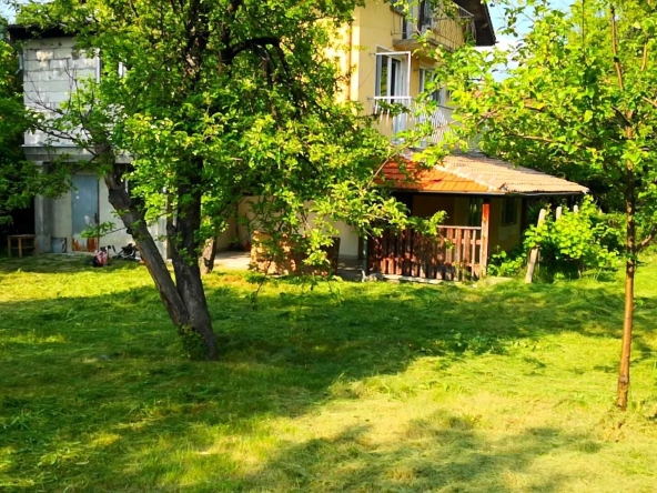 Къща в Банкя - 180 кв.м за 1834 €/кв.м - Снимка #1