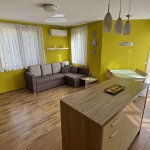 Дава се под наем Двустаен апартамент в Варна, м-т Св. Никола - 55 кв.м за 511 € - Снимка #1