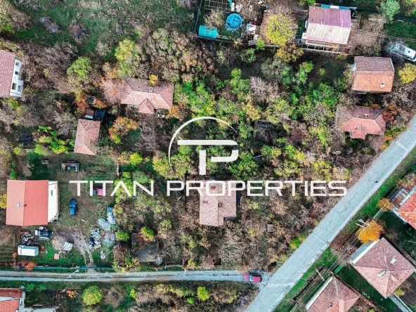 Парцел в с. Дрен, Област Перник - 795 кв.м за 70 €/кв.м - Снимка #1