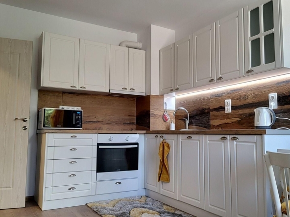 Дава се под наем Двустаен апартамент в Пловдив, Център - 65 кв.м за 523.26 € - Снимка #1