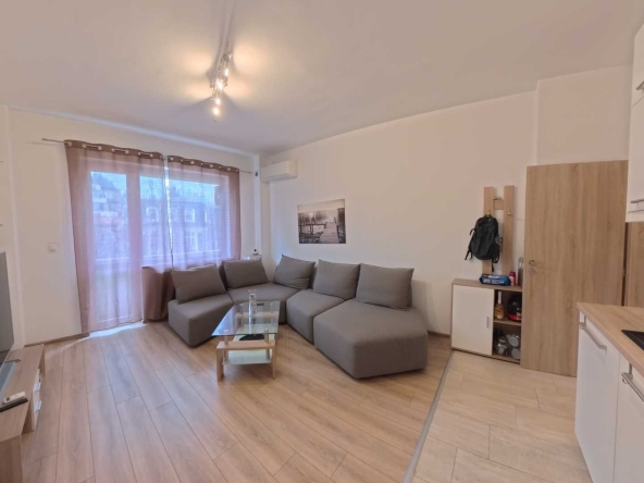Четиристаен апартамент в София, Докторски паметник - 100 кв.м за 2193 €/кв.м - Снимка #1