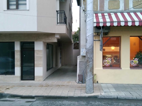 Дава се под наем Гараж / Паркомясто в Варна, Централна поща - 36 кв.м за 119.34 € - Снимка #1