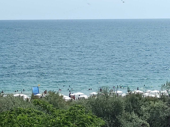 Тристаен апартамент в Поморие - 88 кв.м за 1699 €/кв.м - Снимка #1