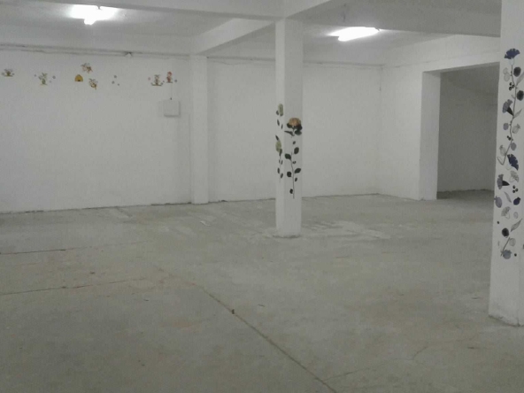 Дава се под наем Склад в Пловдив, Индустриална зона - Север - 200 кв.м за 637.5 € - Снимка #1