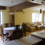 Дава се под наем Етаж от къща в Търговище, Център - 172 кв.м за 438.6 € - Снимка #1