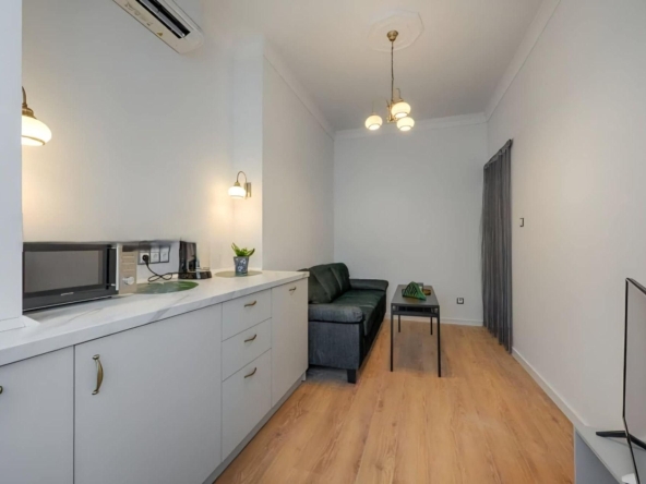 Дава се под наем Двустаен апартамент в София, Център - 44 кв.м за 650 € - Снимка #1