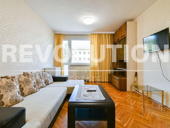 Тристаен апартамент в София, Център - 84 кв.м за 5239 €/кв.м - Снимка #1