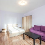 Дава се под наем Двустаен апартамент в Варна, Чайка - 54 кв.м за 383 € - Снимка #1